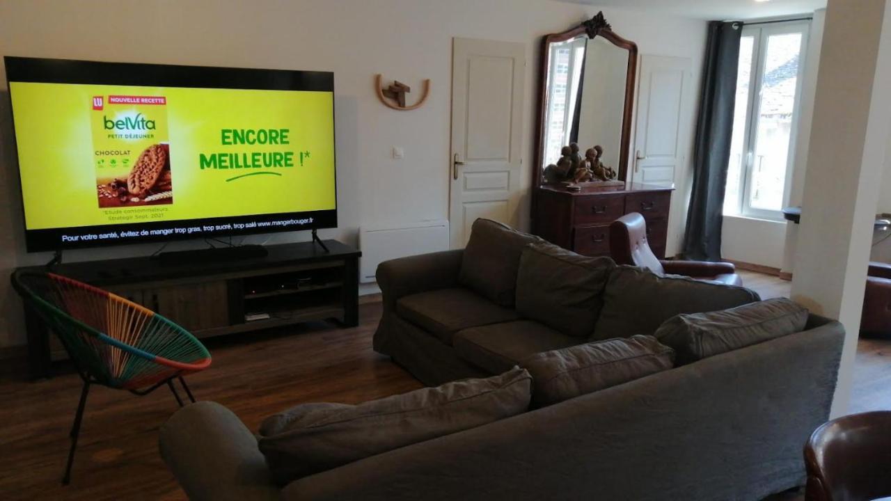Logement Entier Spacieux Et Confortable A 1 H De Paris Courtenay  Extérieur photo