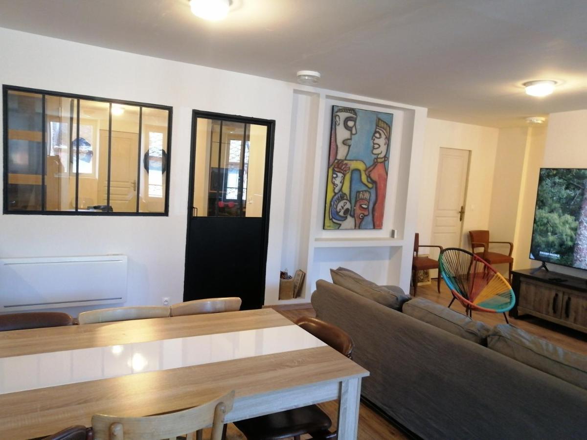 Logement Entier Spacieux Et Confortable A 1 H De Paris Courtenay  Extérieur photo