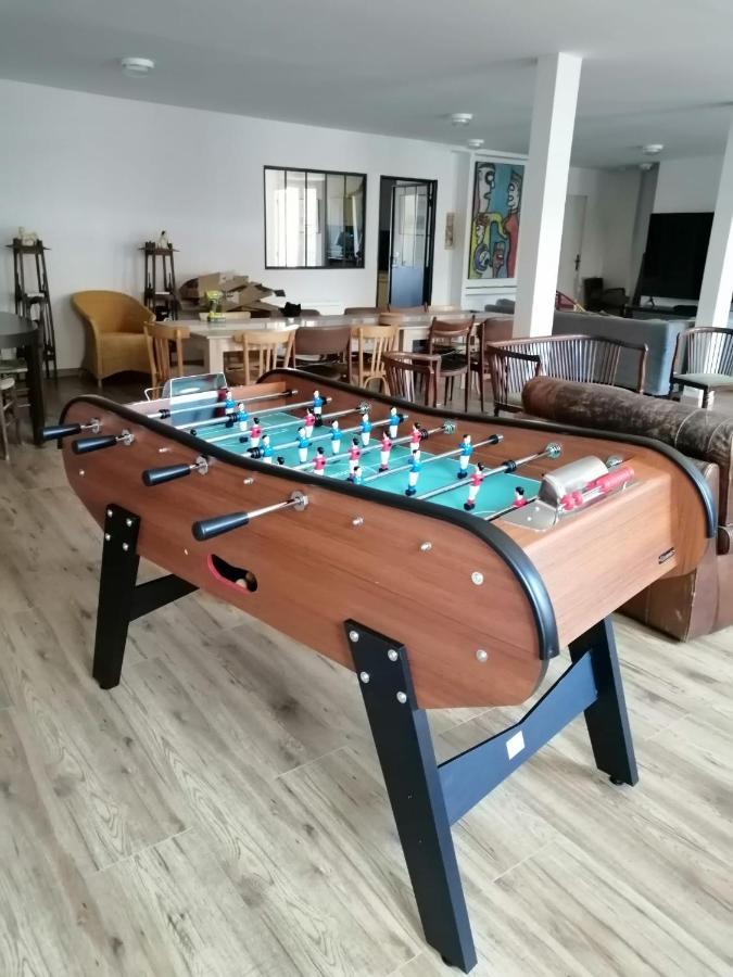 Logement Entier Spacieux Et Confortable A 1 H De Paris Courtenay  Extérieur photo